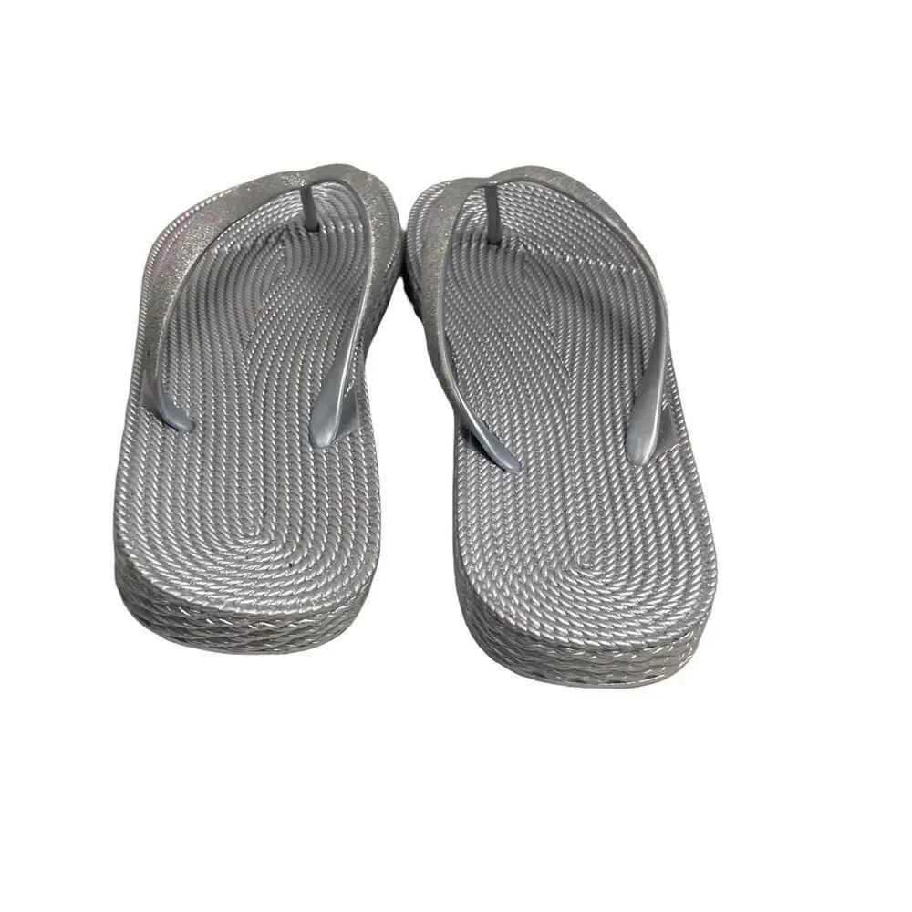 Silver flip flops Size 41 US Size‎ 10.5 New Without Tags